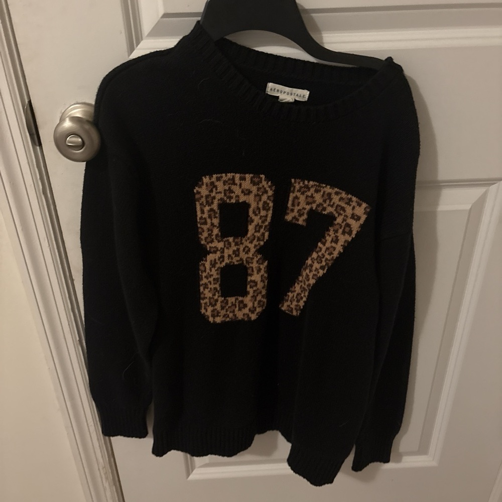 Black Aeropostale weater with Leopard Print '87'